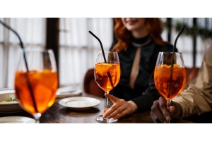 Bezalkoholowy Aperol Spritz: pyszny włoski drink 0%