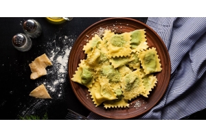 Ravioli - jak przygotować włoskie pierożki w domu? Przepis na ciasto