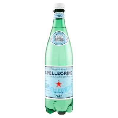 Woda mineralna gazowana 0,75l - San Pellegrino, Uszkodzona etykieta